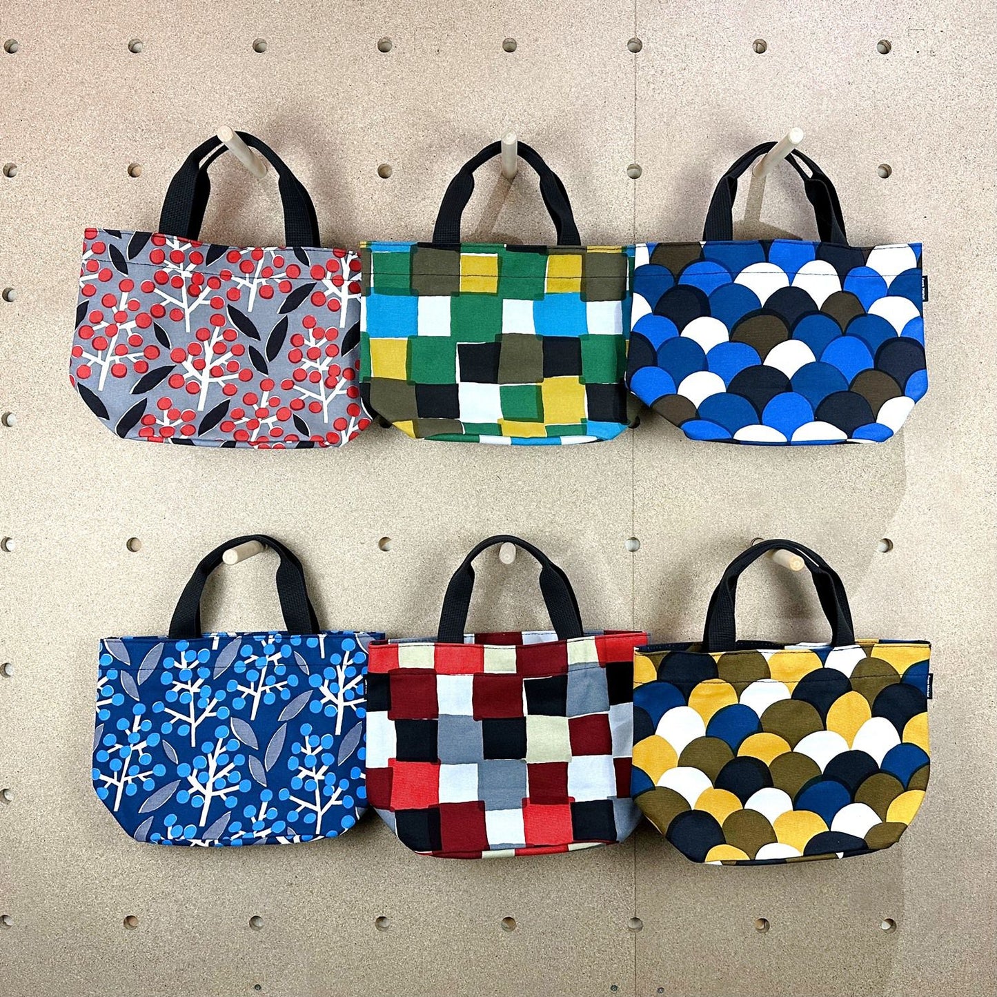京都職人仕上げ｜幸せの文様 横型トートバッグ 市松｜手染め生地 日本製 帆布 綿100%